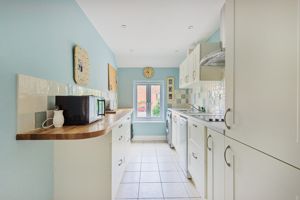 Kitchen- click for photo gallery